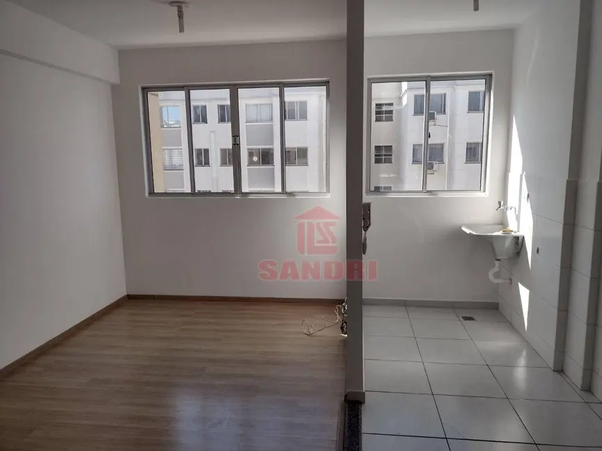 Apartamento com 2 quartos à venda em Jardim Alvorada, Maringa - PR - imagem 5 Foto 5 de Apartamento com 2 quartos à venda em Jardim Alvorada, Maringa - PR