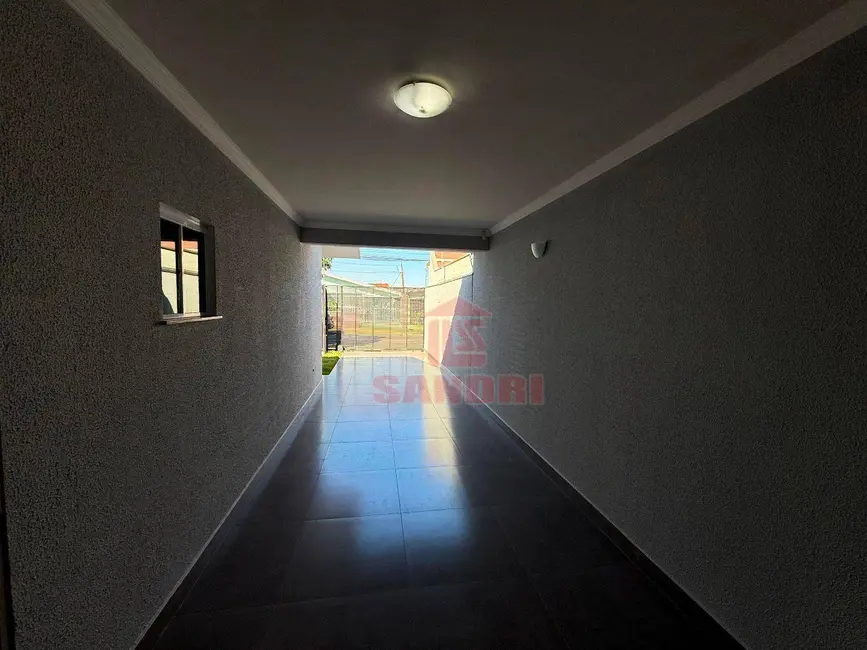 Casa com 3 quartos à venda, 150m2 em Jardim Panorama, Sarandi - PR - imagem 8 Foto 8 de Casa com 3 quartos à venda, 150m2 em Jardim Panorama, Sarandi - PR