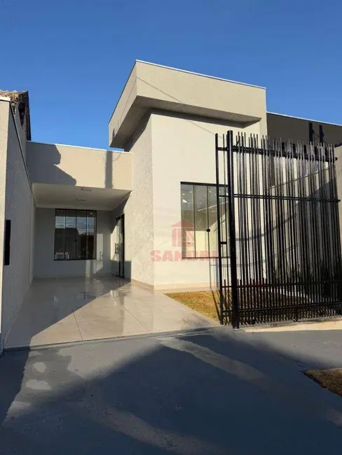 Casa com 3 quartos à venda, 150m2 em Conjunto Habitacional Requião, Maringa - PR - imagem 3 Foto 3 de Casa com 3 quartos à venda, 150m2 em Conjunto Habitacional Requião, Maringa - PR