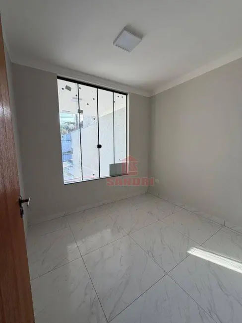 Casa com 3 quartos à venda, 150m2 em Conjunto Habitacional Requião, Maringa - PR - imagem 7 Foto 7 de Casa com 3 quartos à venda, 150m2 em Conjunto Habitacional Requião, Maringa - PR