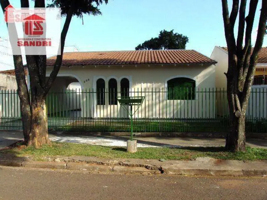 Casa com 3 quartos à venda, 661m2 em Vila Nova, Maringa - PR - imagem 1 Foto 1 de Casa com 3 quartos à venda, 661m2 em Vila Nova, Maringa - PR
