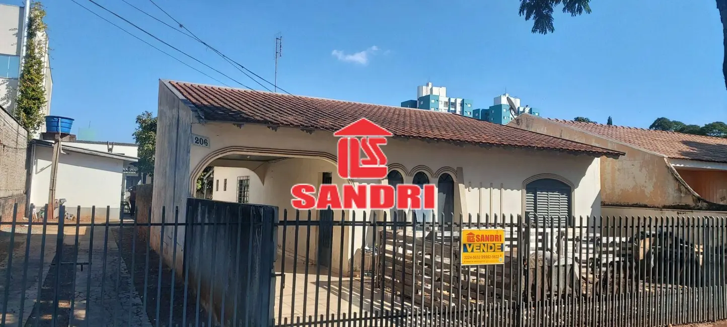 Casa com 3 quartos à venda, 661m2 em Vila Nova, Maringa - PR - imagem 2 Foto 2 de Casa com 3 quartos à venda, 661m2 em Vila Nova, Maringa - PR