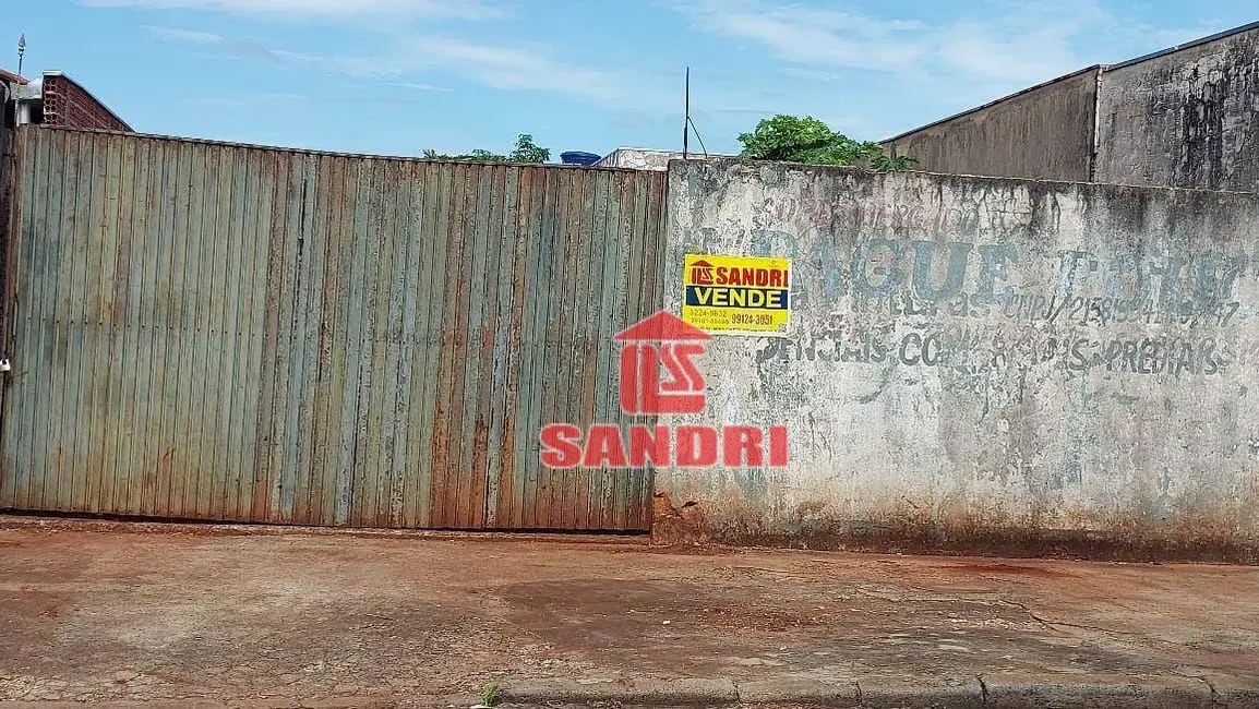 Foto 1 de Terreno / Lote à venda, 227m2 em Jardim Alvorada, Maringa - PR