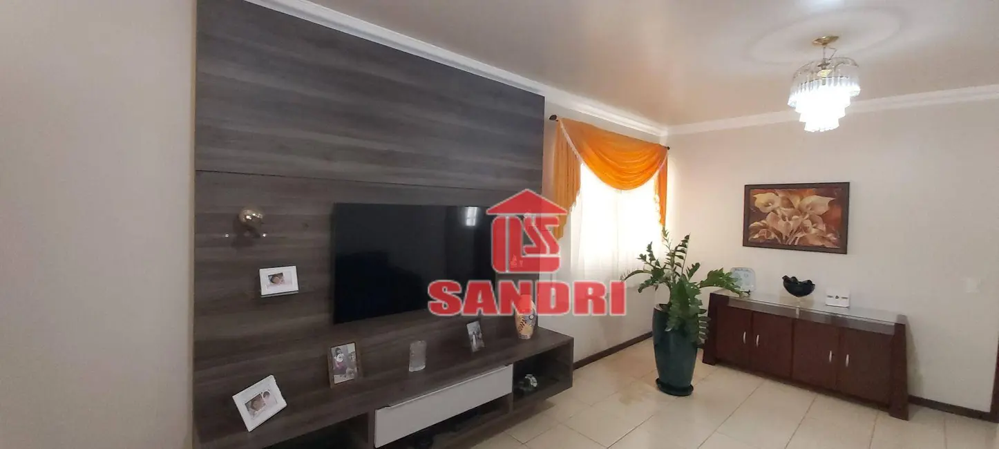 Foto 6 de Casa com 4 quartos à venda, 360m2 em Parque das Grevíleas, Maringa - PR