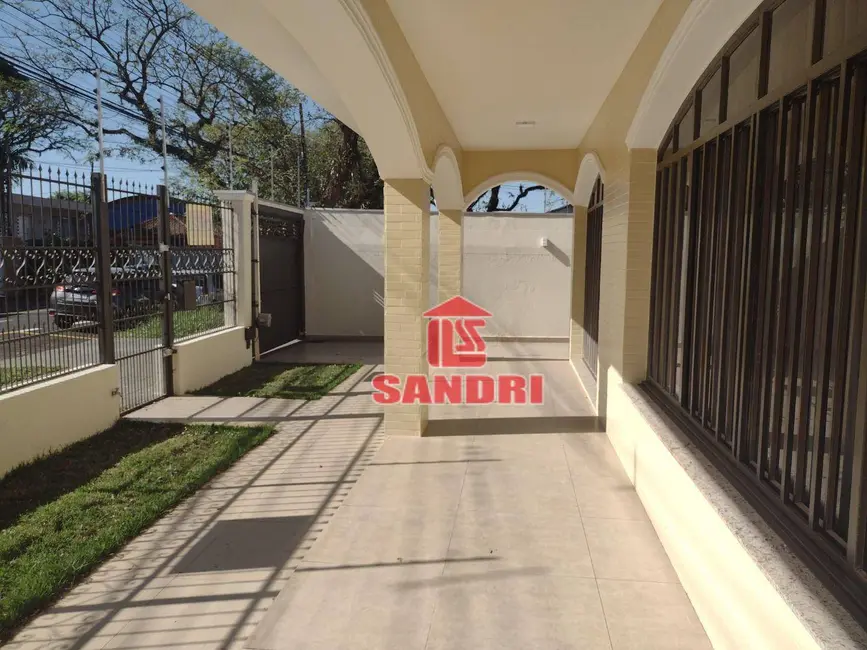 Foto 4 de Casa com 3 quartos à venda e para alugar, 220m2 em Zona 02, Maringa - PR