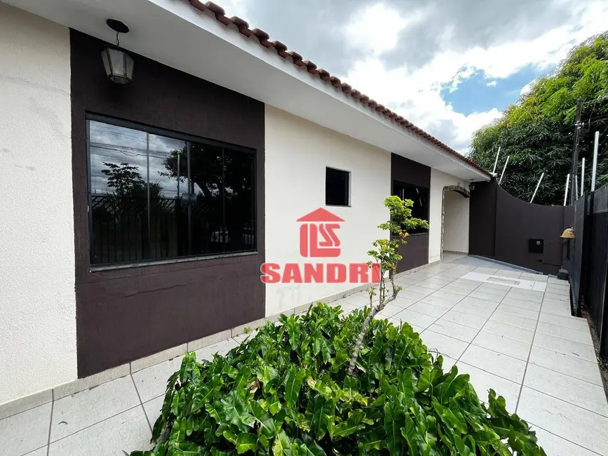 Foto 2 de Casa com 5 quartos à venda, 303m2 em Jardim Pinheiros, Maringa - PR