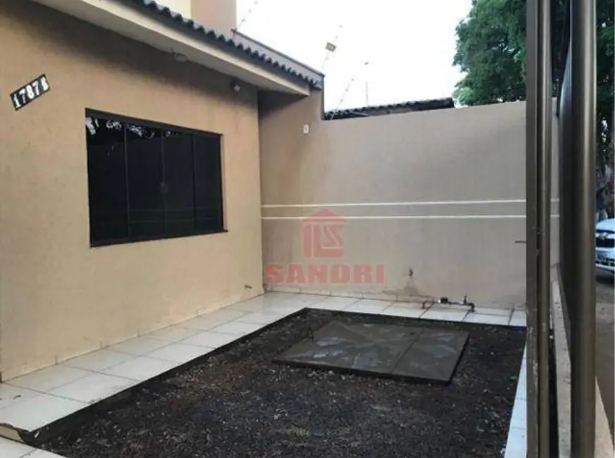 Foto 2 de Sobrado com 3 quartos à venda, 97m2 em Jardim Independência, Sarandi - PR