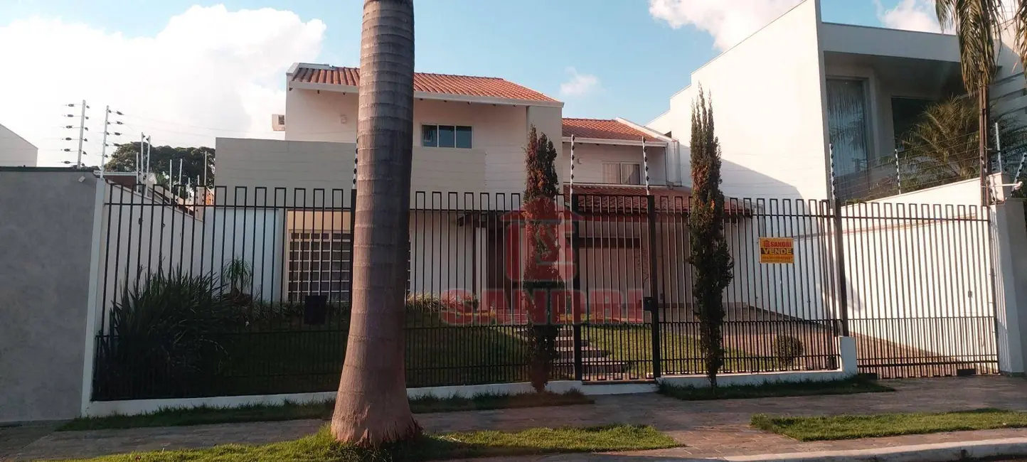 Sobrado com 4 quartos à venda, 537m2 em Zona 05, Maringa - PR - imagem 4 Foto 4 de Sobrado com 4 quartos à venda, 537m2 em Zona 05, Maringa - PR