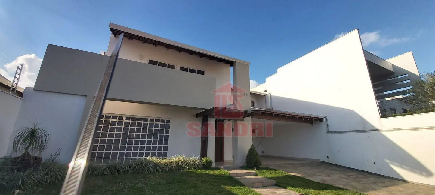 Sobrado com 4 quartos à venda, 537m2 em Zona 05, Maringa - PR - imagem 9 Foto 9 de Sobrado com 4 quartos à venda, 537m2 em Zona 05, Maringa - PR