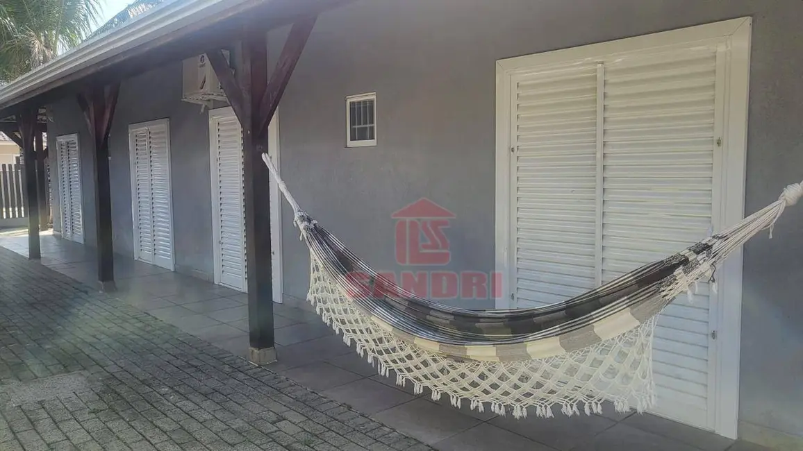 Foto 10 de Casa à venda em Matinhos - PR