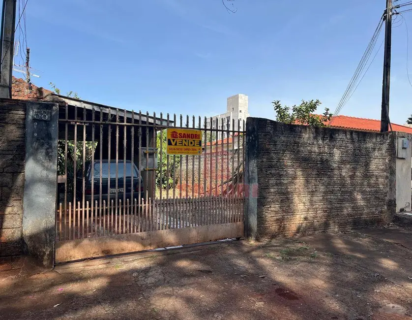 Foto 2 de Terreno / Lote à venda, 600m2 em Zona 08, Maringa - PR