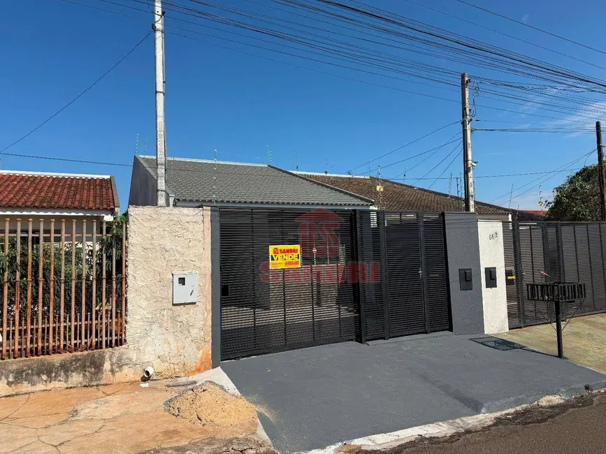 Casa com 3 quartos à venda, 133m2 em Novo Panorama, Sarandi - PR - imagem 3 Foto 3 de Casa com 3 quartos à venda, 133m2 em Novo Panorama, Sarandi - PR