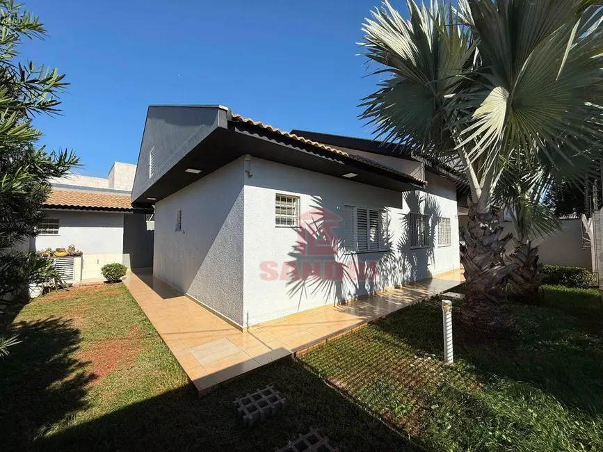 Casa com 3 quartos à venda, 259m2 em Jardim Nova Independência I, Sarandi - PR - imagem 9 Foto 9 de Casa com 3 quartos à venda, 259m2 em Jardim Nova Independência I, Sarandi - PR