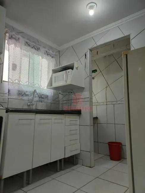 Apartamento com 3 quartos para alugar, 59m2 em Vila Bosque, Maringa - PR - imagem 9 Foto 9 de Apartamento com 3 quartos para alugar, 59m2 em Vila Bosque, Maringa - PR