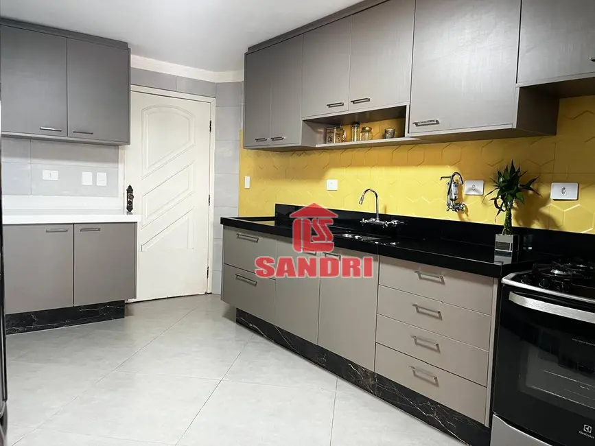 Foto 5 de Sobrado com 4 quartos à venda, 232m2 em Jardim Iguaçu, Maringa - PR