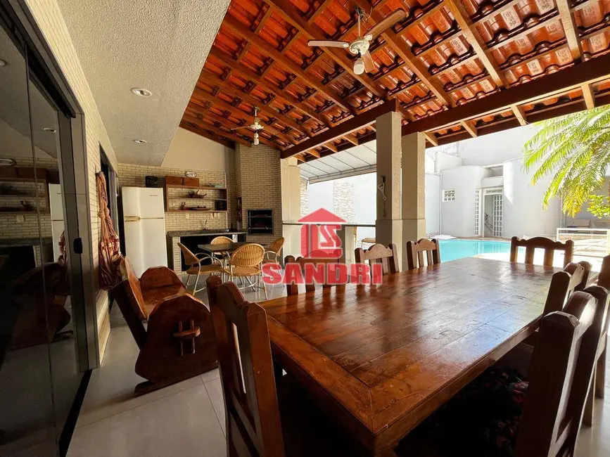 Foto 7 de Sobrado com 4 quartos à venda, 232m2 em Jardim Iguaçu, Maringa - PR