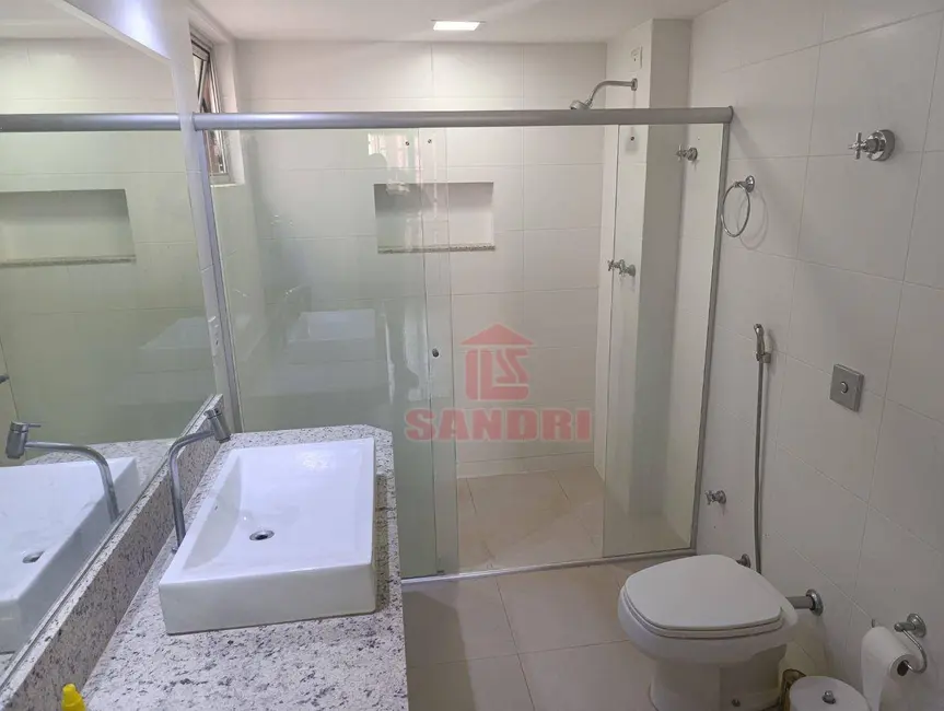 Apartamento com 3 quartos à venda, 210m2 em Zona 01, Maringa - PR - imagem 7 Foto 7 de Apartamento com 3 quartos à venda, 210m2 em Zona 01, Maringa - PR