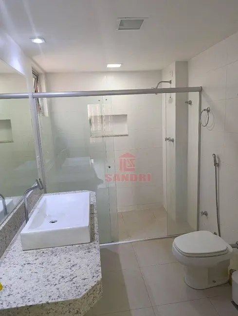 Apartamento com 3 quartos à venda, 210m2 em Zona 01, Maringa - PR - imagem 6 Foto 6 de Apartamento com 3 quartos à venda, 210m2 em Zona 01, Maringa - PR