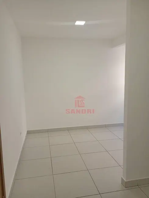 Foto 4 de Apartamento com 1 quarto para alugar em Zona 7, Maringa - PR