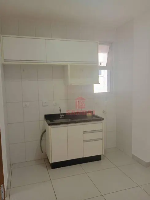 Foto 2 de Apartamento com 1 quarto para alugar em Zona 7, Maringa - PR