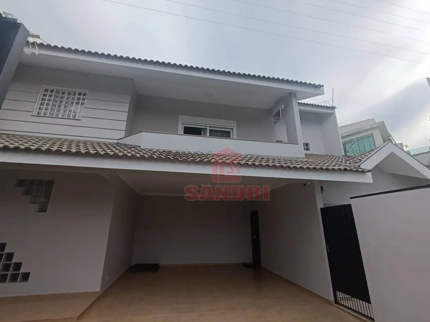 Foto 6 de Sobrado com 3 quartos à venda, 288m2 em Zona 05, Maringa - PR