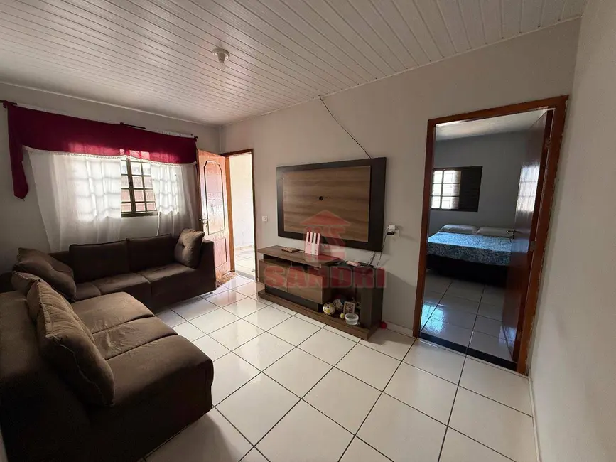 Casa com 3 quartos à venda, 126m2 em Jardim Gralha Azul, Sarandi - PR - imagem 6 Foto 6 de Casa com 3 quartos à venda, 126m2 em Jardim Gralha Azul, Sarandi - PR