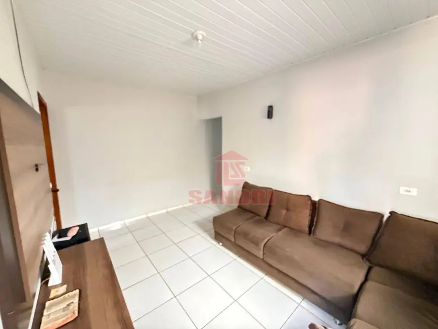 Casa com 3 quartos à venda, 126m2 em Jardim Gralha Azul, Sarandi - PR - imagem 5 Foto 5 de Casa com 3 quartos à venda, 126m2 em Jardim Gralha Azul, Sarandi - PR