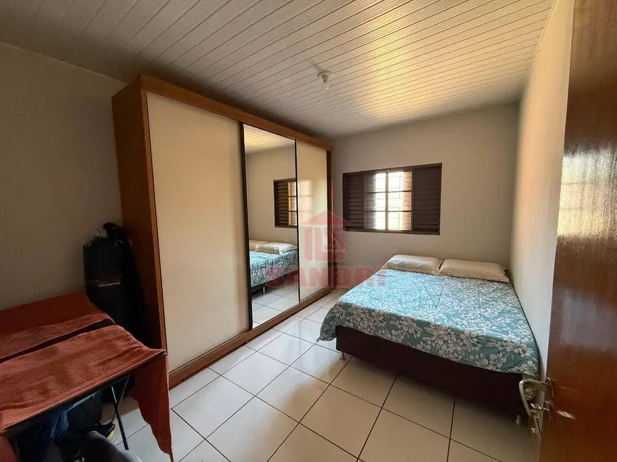 Casa com 3 quartos à venda, 126m2 em Jardim Gralha Azul, Sarandi - PR - imagem 9 Foto 9 de Casa com 3 quartos à venda, 126m2 em Jardim Gralha Azul, Sarandi - PR
