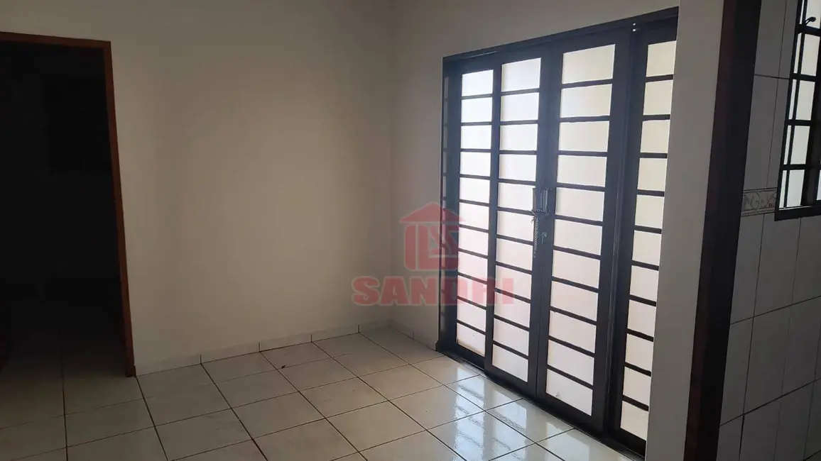 Foto 3 de Casa com 3 quartos para alugar, 99m2 em Jardim Paris, Maringa - PR