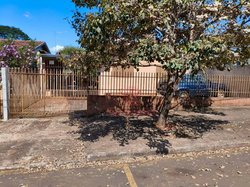 Foto 1 de Terreno / Lote à venda, 360m2 em Conjunto Habitacional Itatiaia, Maringa - PR