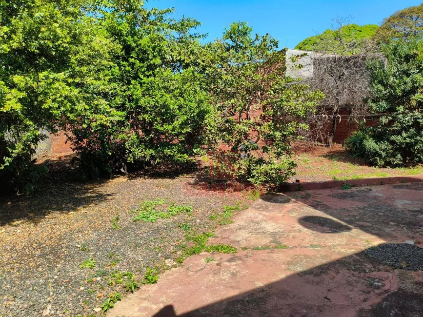 Foto 3 de Terreno / Lote à venda, 360m2 em Conjunto Habitacional Itatiaia, Maringa - PR