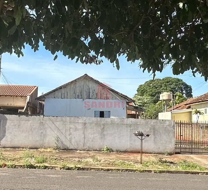 Foto 1 de Terreno / Lote à venda, 534m2 em Zona 08, Maringa - PR