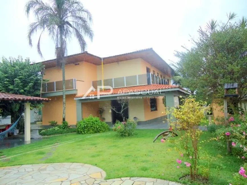 Sobrado com 4 quartos à venda, 900m2 em Praia das Palmeiras, Caraguatatuba - SP - imagem 5 Foto 5 de Sobrado com 4 quartos à venda, 900m2 em Praia das Palmeiras, Caraguatatuba - SP