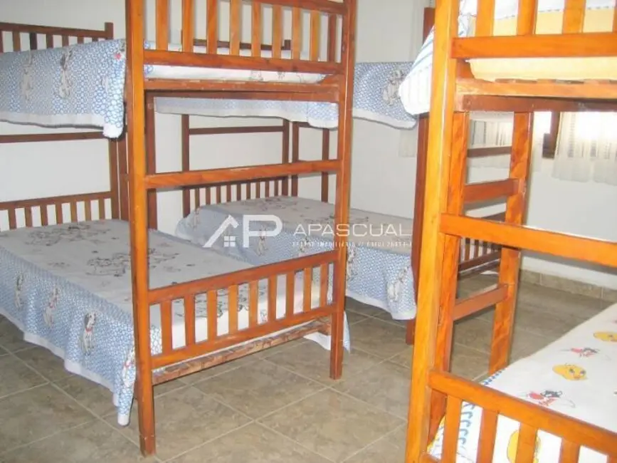 Sobrado com 4 quartos à venda, 630m2 em Praia das Palmeiras, Caraguatatuba - SP - imagem 6 Foto 6 de Sobrado com 4 quartos à venda, 630m2 em Praia das Palmeiras, Caraguatatuba - SP