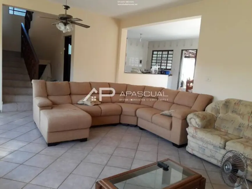 Foto 9 de Sobrado com 3 quartos à venda, 130m2 em Indaiá, Caraguatatuba - SP