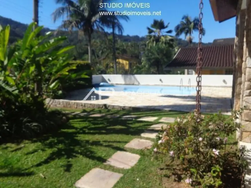 Foto 3 de Sobrado com 4 quartos à venda, 300m2 em Massaguaçu, Caraguatatuba - SP
