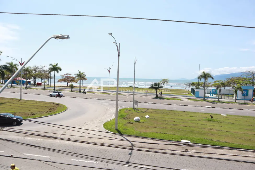 Foto 4 de Apartamento com 4 quartos à venda em Indaiá, Caraguatatuba - SP