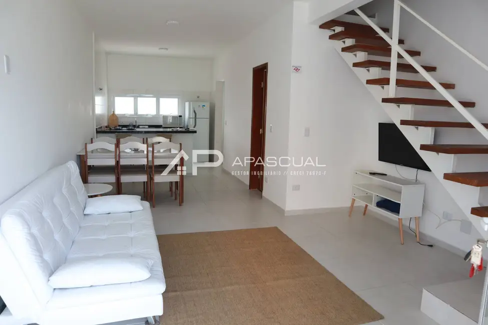 Foto 2 de Casa com 2 quartos à venda, 90m2 em Massaguaçu, Caraguatatuba - SP
