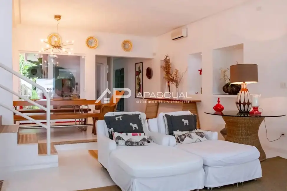 Foto 30 de Casa à venda, 563m2 em Caraguatatuba - SP