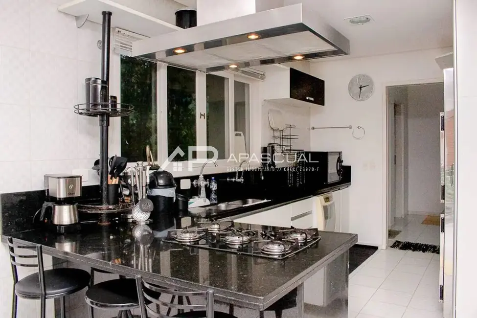 Foto 46 de Casa à venda, 563m2 em Caraguatatuba - SP