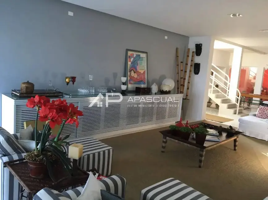 Foto 39 de Casa à venda, 563m2 em Caraguatatuba - SP