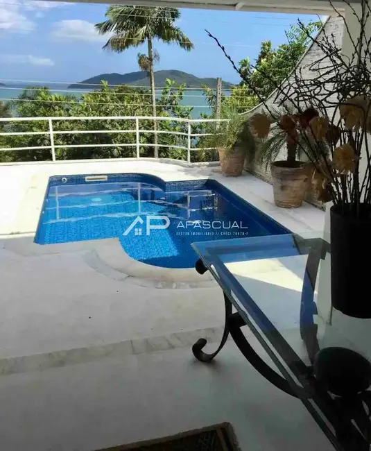 Casa à venda, 563m2 em Caraguatatuba - SP - imagem 5 Foto 5 de Casa à venda, 563m2 em Caraguatatuba - SP