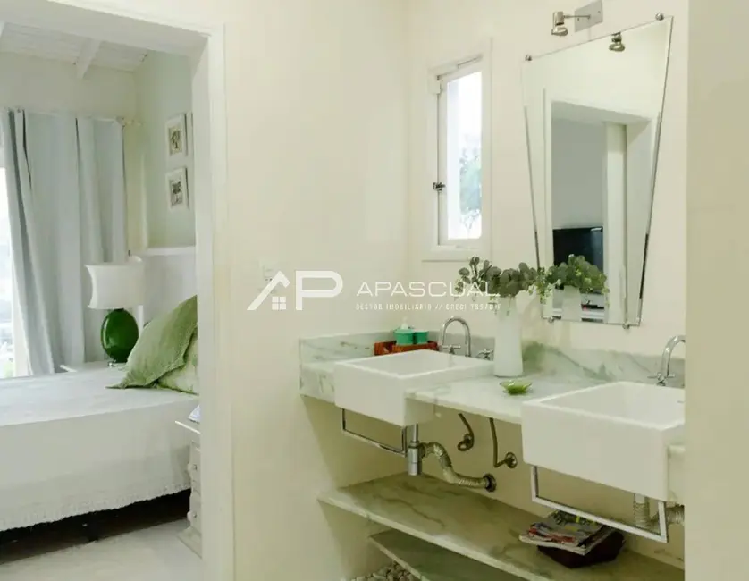 Foto 53 de Casa à venda, 563m2 em Caraguatatuba - SP