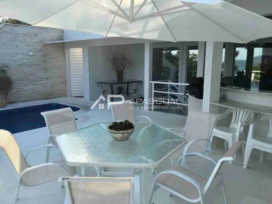Foto 12 de Casa à venda, 563m2 em Caraguatatuba - SP