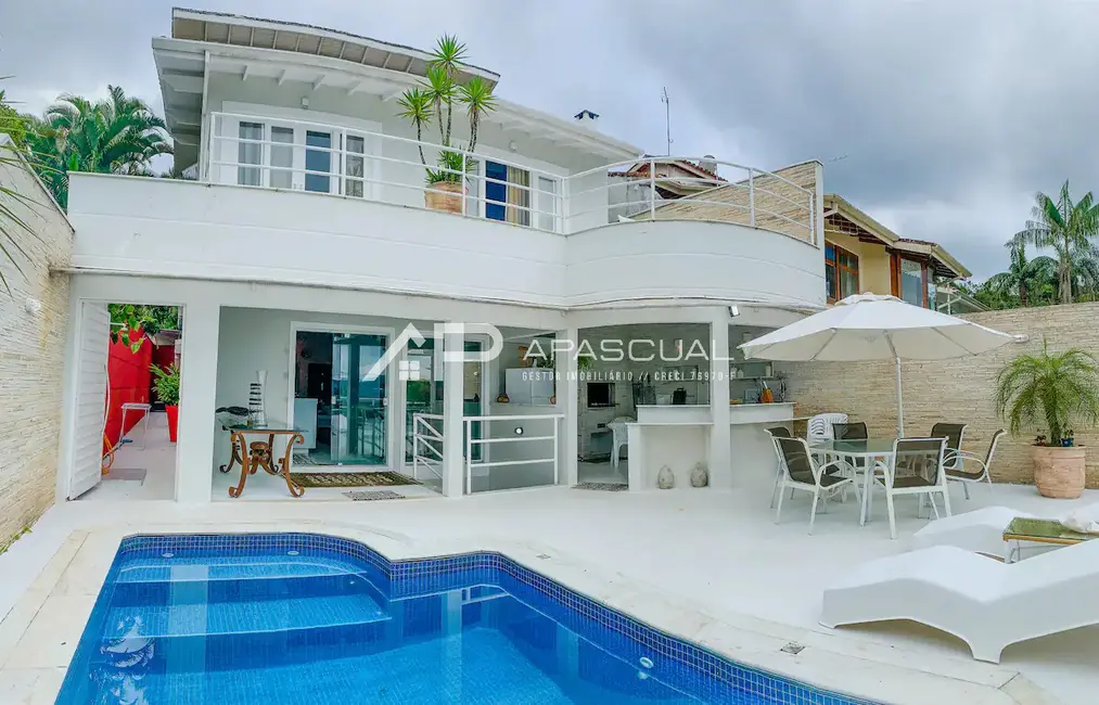 Casa à venda, 563m2 em Caraguatatuba - SP - imagem 1 Foto 1 de Casa à venda, 563m2 em Caraguatatuba - SP