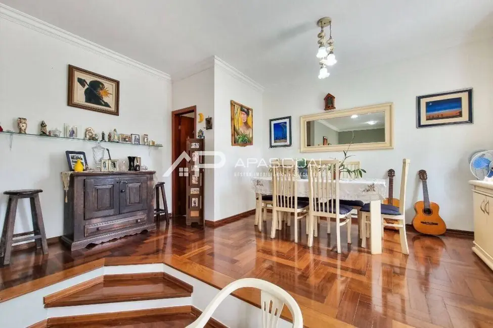 Foto 6 de Casa com 4 quartos à venda, 190m2 em Sao Jose Dos Campos - SP