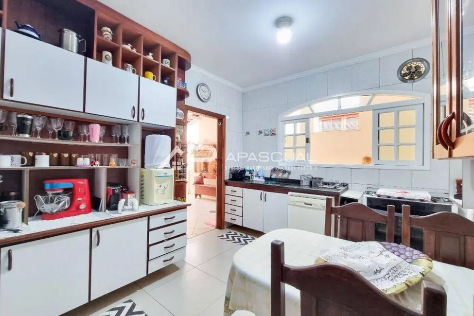 Foto 8 de Casa com 4 quartos à venda, 190m2 em Sao Jose Dos Campos - SP