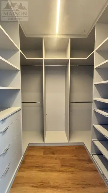 Apartamento com 1 quarto à venda, 68m2 em Vila Nova Conceição, São Paulo - SP - imagem 8 Foto 8 de Apartamento com 1 quarto à venda, 68m2 em Vila Nova Conceição, São Paulo - SP