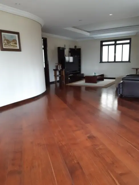 Casa com 4 quartos à venda, 394m2 em Abranches, Curitiba - PR - imagem 3 Foto 3 de Casa com 4 quartos à venda, 394m2 em Abranches, Curitiba - PR