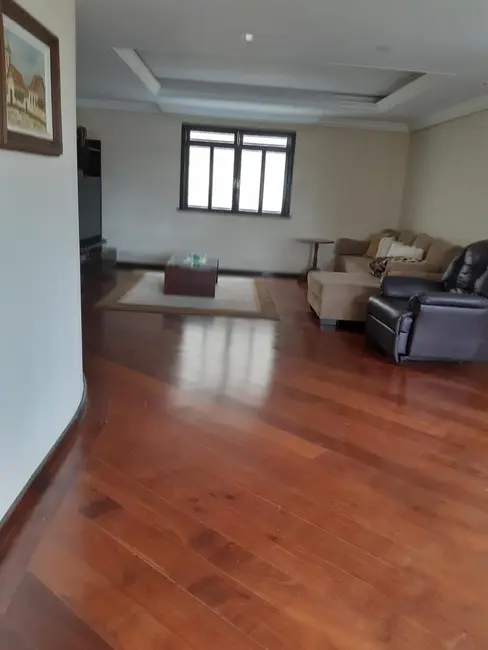 Casa com 4 quartos à venda, 394m2 em Abranches, Curitiba - PR - imagem 6 Foto 6 de Casa com 4 quartos à venda, 394m2 em Abranches, Curitiba - PR